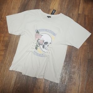 Express Skull T-shirt NWT